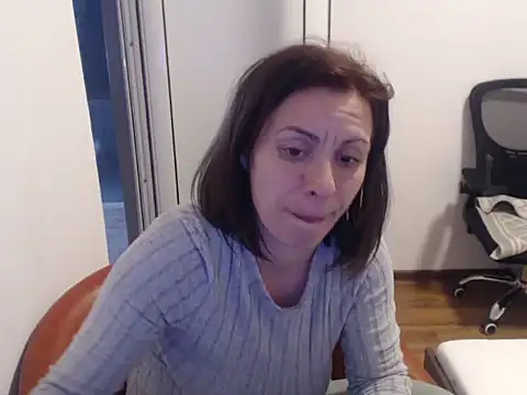 Snapshot of Emmatoo chatting on March 2026 08:24:02 PM Emmatoo online show from March 2026 08:24:02 PM