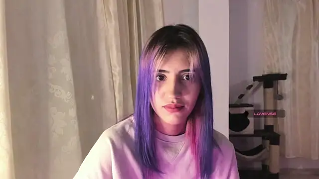 Snapshot of linnie_ chatting on December 2024 08:14:02 AM linnie online show from December 2024 08:14:02 AM