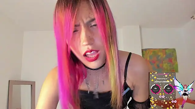 Snapshot of linnie_ chatting on January 2025 11:04:02 AM linnie online show from January 2025 11:04:02 AM