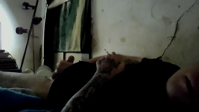 demonsemen1980 online show from May 2026 07:33:01 PM