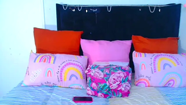 SAVAGExBOO online show from October 2025 10:21:02 PM