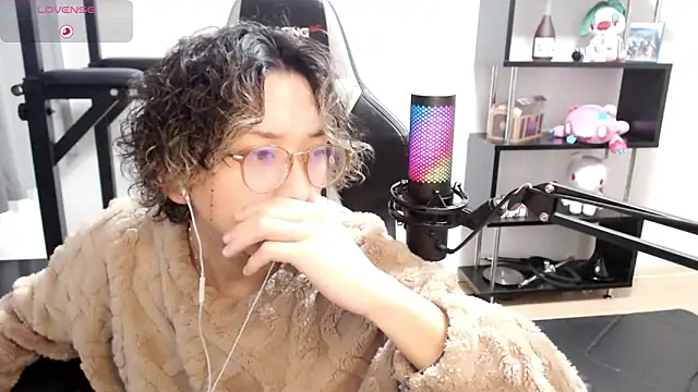 Shizukuu online show from March 2025 04:27:02 AM