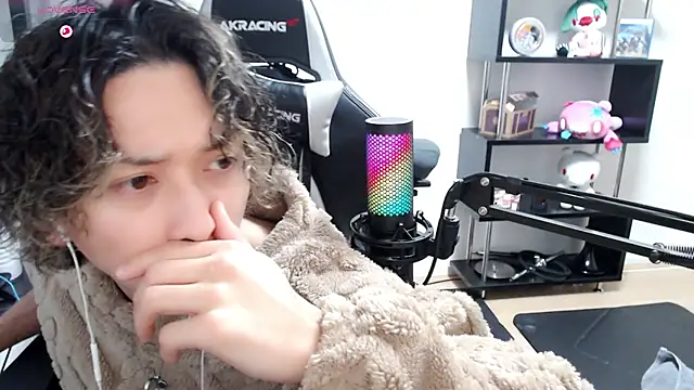 Shizukuu online show from March 2025 03:27:01 PM