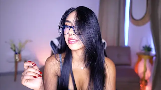 Sara albrecht online show from December 2024 06:41:02 PM