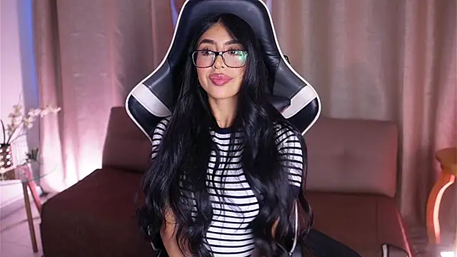 Sara albrecht online show from January 2025 12:40:02 PM