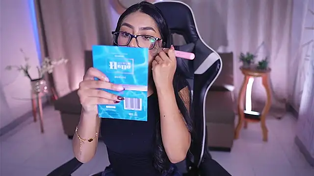 Sara albrecht online show from February 2025 12:50:01 PM