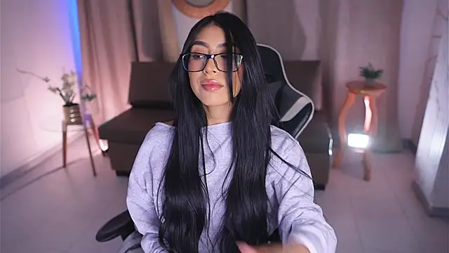 Sara albrecht online show from March 2025 12:27:02 PM