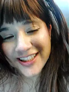 Snapshot of ItsNaiixa chatting on March 2026 02:04:02 AM ItsNaiixa online show from March 2026 02:04:02 AM