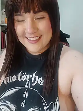 ItsNaiixa online show from May 2026 09:42:01 PM
