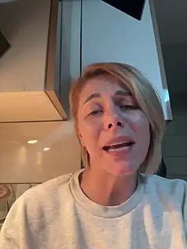 Snapshot of tanyagrey chatting on December 2025 04:58:02 PM tanyagrey online show from December 2025 04:58:02 PM