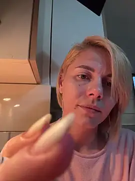 Snapshot of tanyagrey chatting on January 2026 02:21:02 PM tanyagrey online show from January 2026 02:21:02 PM