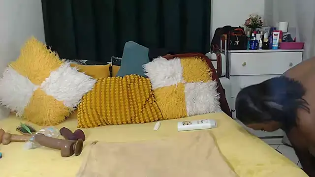 GaggingQueenxx online show from May 2026 01:40:02 PM