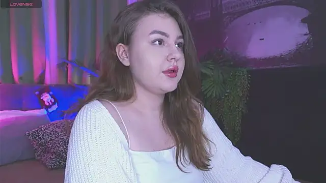 Mia  Peach online show from December 2024 09:58:02 PM