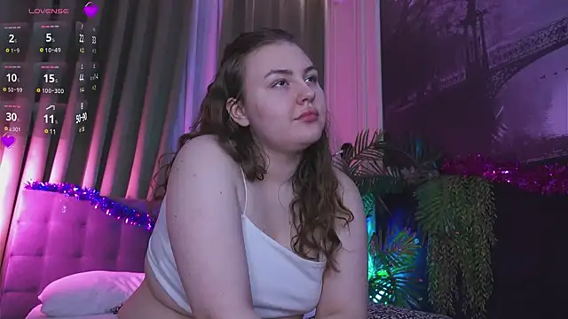 Mia  Peach online show from December 2024 04:44:02 AM