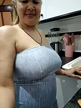 lamorbosa37 online show from February 2025 06:37:02 PM