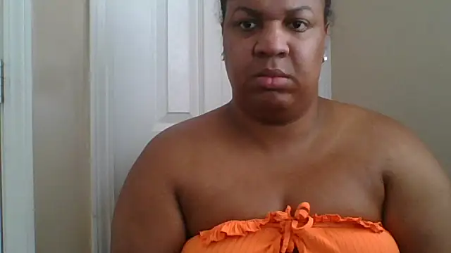 Snapshot of Badgirlbrittt chatting on December 2025 07:30:02 PM Badgirlbrittt online show from December 2025 07:30:02 PM