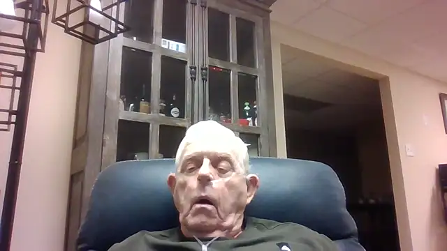 Snapshot of bootlegmanz chatting on November 2025 12:47:01 PM bootlegmanz online show from November 2025 12:47:01 PM