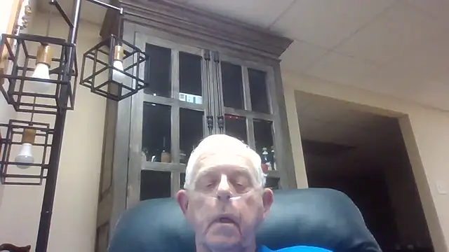 Snapshot of bootlegmanz chatting on November 2025 09:02:01 PM bootlegmanz online show from November 2025 09:02:01 PM