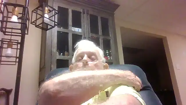 Snapshot of bootlegmanz chatting on November 2025 07:13:01 PM bootlegmanz online show from November 2025 07:13:01 PM