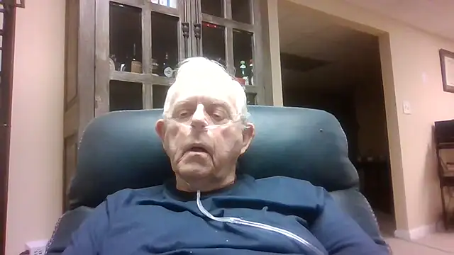 Snapshot of bootlegmanz chatting on November 2025 05:36:02 PM bootlegmanz online show from November 2025 05:36:02 PM