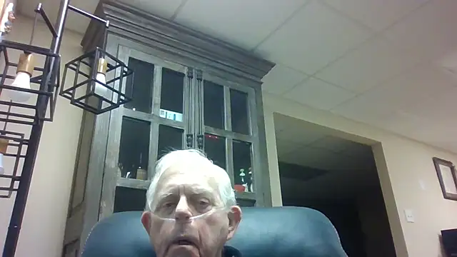 Snapshot of bootlegmanz chatting on December 2025 06:58:02 PM bootlegmanz online show from December 2025 06:58:02 PM