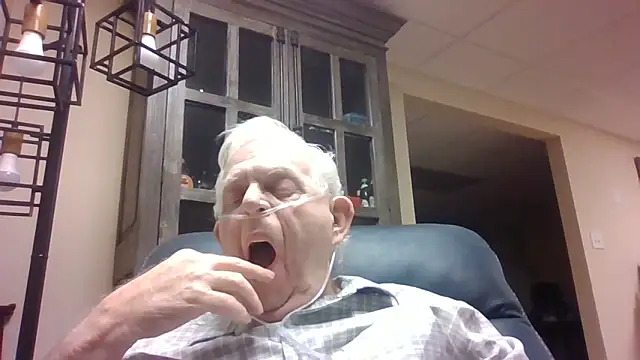 Snapshot of bootlegmanz chatting on January 2026 06:00:02 PM bootlegmanz online show from January 2026 06:00:02 PM