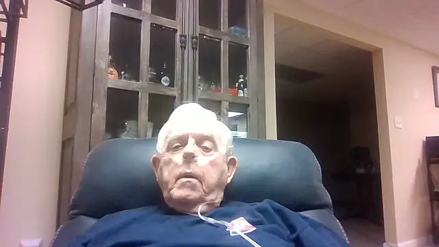 Snapshot of bootlegmanz chatting on January 2026 03:37:02 PM bootlegmanz online show from January 2026 03:37:02 PM