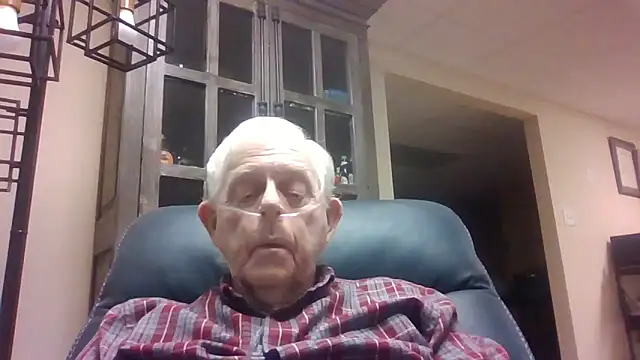 Snapshot of bootlegmanz chatting on February 2026 02:36:01 PM bootlegmanz online show from February 2026 02:36:01 PM