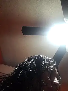 Snapshot of miicheele32 chatting on January 2025 09:09:02 PM miicheele32 online show from January 2025 09:09:02 PM