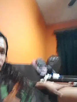 Snapshot of miicheele32 chatting on January 2025 09:33:02 AM miicheele32 online show from January 2025 09:33:02 AM