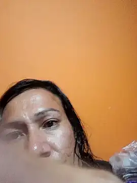 Snapshot of miicheele32 chatting on February 2025 06:57:01 AM miicheele32 online show from February 2025 06:57:01 AM