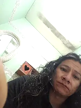 Snapshot of miicheele32 chatting on February 2025 07:42:01 PM miicheele32 online show from February 2025 07:42:01 PM