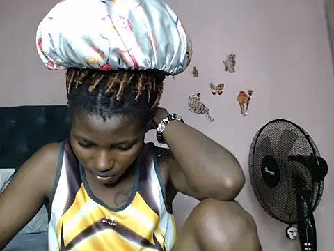 Snapshot of TrishaKalid chatting on March 2025 06:52:01 PM TrishaKalid online show from March 2025 06:52:01 PM