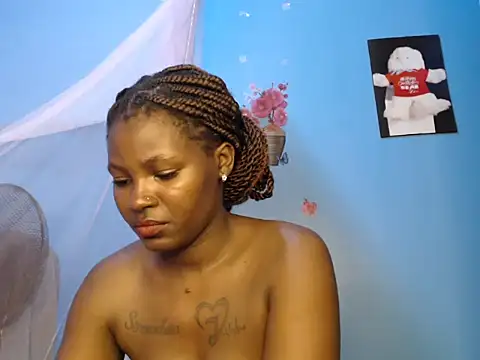 Snapshot of TrishaKalid chatting on February 2026 09:52:01 PM TrishaKalid online show from February 2026 09:52:01 PM