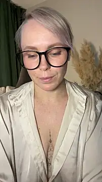 Charming Daphny online show from May 2026 06:42:01 AM
