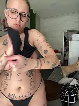 Snapshot of Hawitxui chatting on February 2026 01:39:02 PM Hawitxui online show from February 2026 01:39:02 PM