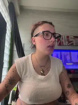 Snapshot of Hawitxui chatting on February 2026 08:33:02 AM Hawitxui online show from February 2026 08:33:02 AM