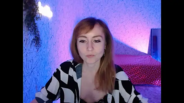 Snapshot of Athena_Richards chatting on December 2024 03:36:02 PM Athena Richards online show from December 2024 03:36:02 PM