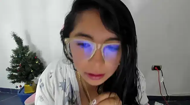  Angelinaandrade  online show from January 2025 02:25:01 PM
