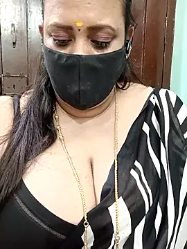 ashikaa r online show from November 2025 06:56:02 PM