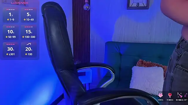 miah connor online show from September 2025 07:48:01 PM