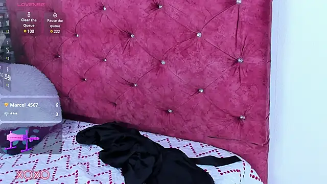 skyhotgirll online show from February 2025 09:25:02 PM