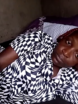 Snapshot of pretty_prickle chatting on November 2025 09:45:01 AM pretty prickle online show from November 2025 09:45:01 AM