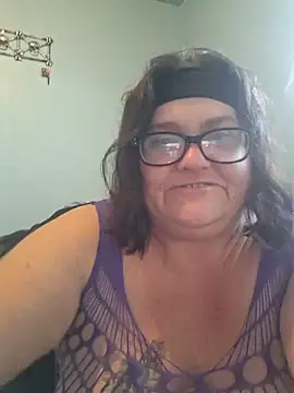 Snapshot of mcv131985 chatting on February 2025 11:50:01 PM mcv131985 online show from February 2025 11:50:01 PM