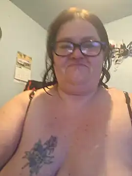 Snapshot of mcv131985 chatting on February 2025 01:31:01 AM mcv131985 online show from February 2025 01:31:01 AM