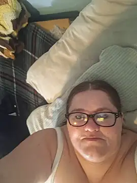 Snapshot of mcv131985 chatting on February 2025 06:40:02 PM mcv131985 online show from February 2025 06:40:02 PM