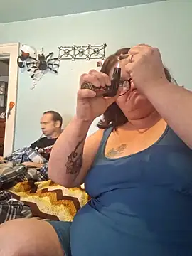 Snapshot of mcv131985 chatting on February 2025 08:43:02 PM mcv131985 online show from February 2025 08:43:02 PM