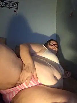 Snapshot of mcv131985 chatting on February 2025 09:26:02 AM mcv131985 online show from February 2025 09:26:02 AM