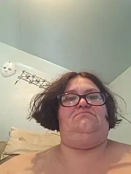 Snapshot of mcv131985 chatting on March 2025 07:53:01 PM mcv131985 online show from March 2025 07:53:01 PM