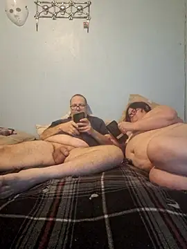 Snapshot of mcv131985 chatting on March 2025 11:12:01 PM mcv131985 online show from March 2025 11:12:01 PM